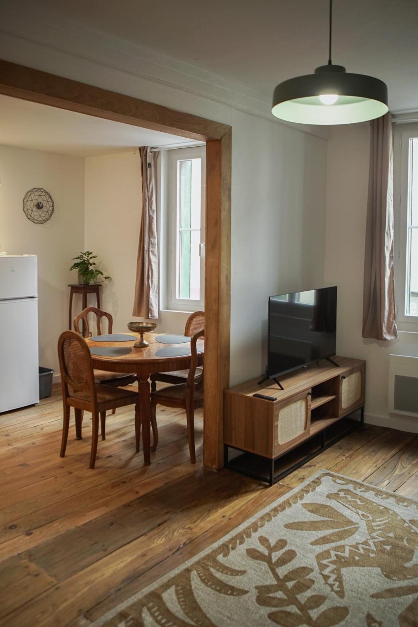 Le Montarrouye Appartement Pour 2 A 6 Personnes Bagneres-de-Bigorre Ngoại thất bức ảnh